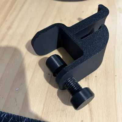 Chân Đế Tai Nghe Kẹp Bàn