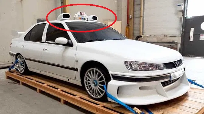 ỐNG LẤY GIÓ MÁI XE PEUGEOT 406 KIỂU TAXI - Image 1