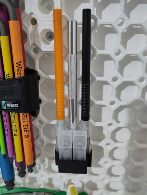 Kệ Đựng Dao Rọc Giấy/Dao Xacto Cho Multiboard - Image 1