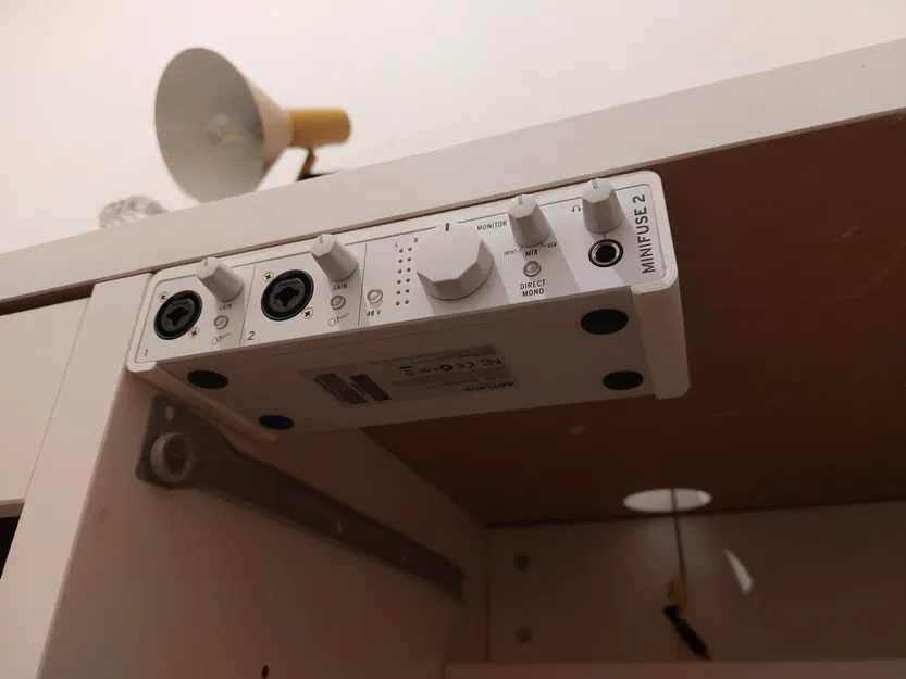 Giá đỡ dưới bàn cho Arturia Minifuse 2 - Image 1