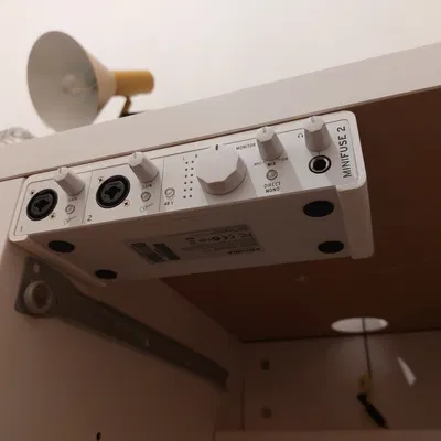 Giá đỡ dưới bàn cho Arturia Minifuse 2