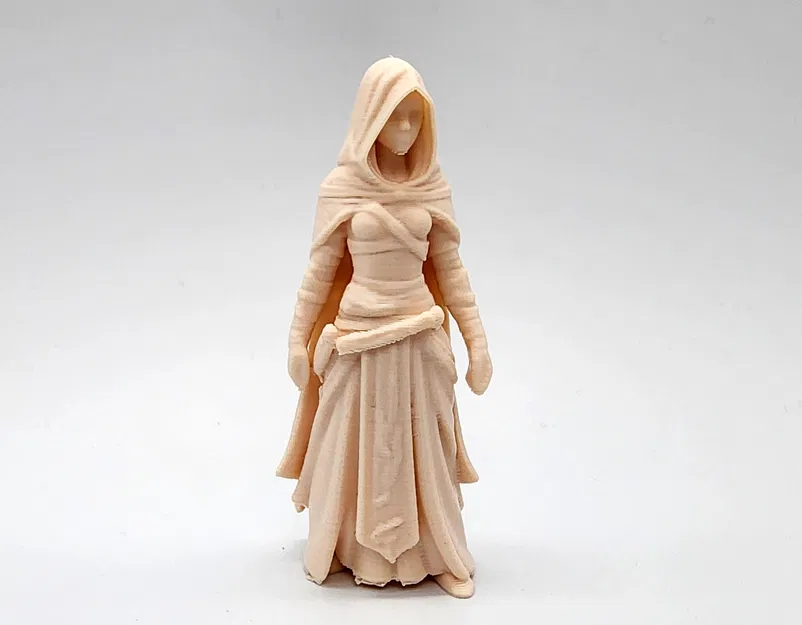 Tượng Nữ Sát Thủ Trùm Đầu - Image 1