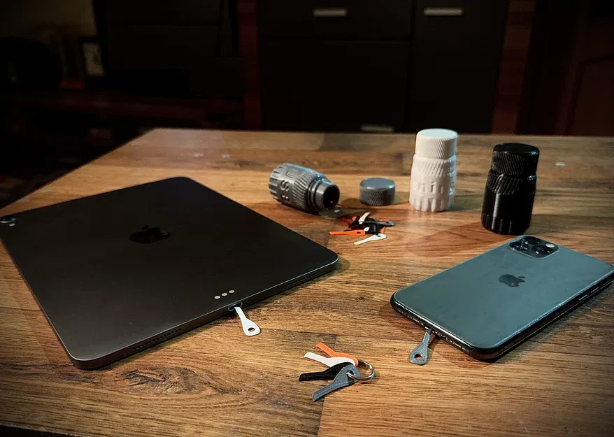 Dụng cụ vệ sinh cổng USB-C, Lightning V2 (có hộp đựng) - Image 1