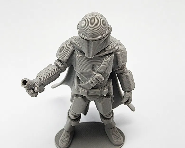 Mô Hình Mandalorian Mini kèm Darksaber bằng Sợi Nhựa - Image 2