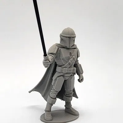 Mô Hình Mandalorian Mini kèm Darksaber bằng Sợi Nhựa