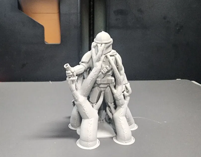 Mô Hình Mandalorian Mini kèm Darksaber bằng Sợi Nhựa - Image 8