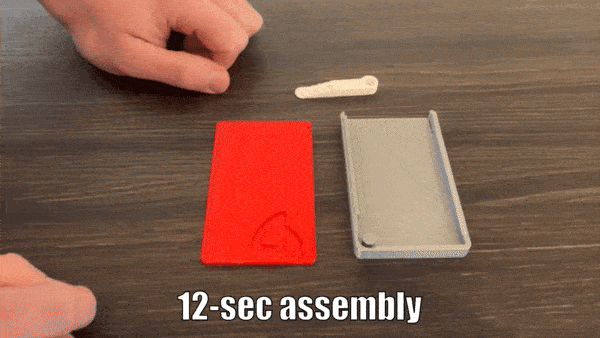 The Poly Wallet - Ví nhựa mỏng, bật, xếp tầng