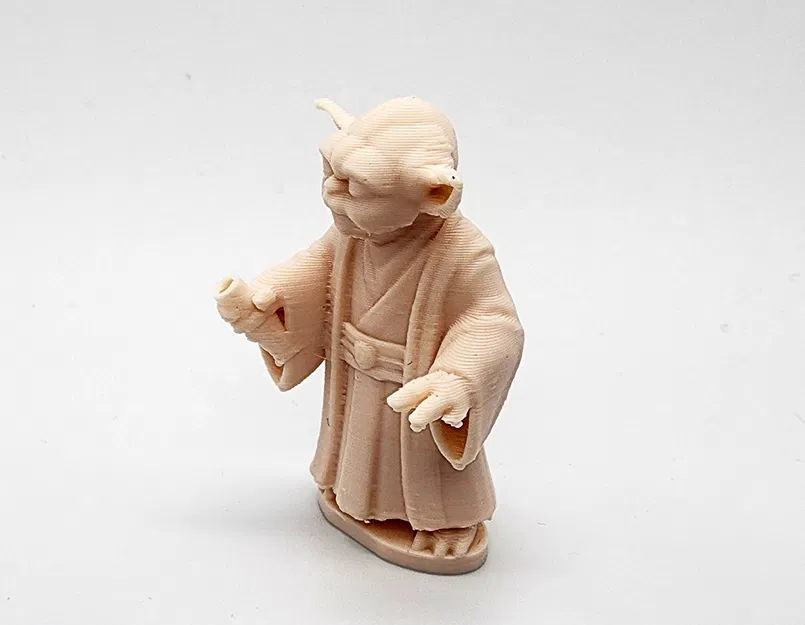 Mô hình Master Yoda Mini kèm Lightsaber bằng sợi nhựa - Image 6