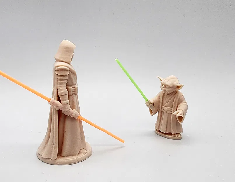 Mô hình Master Yoda Mini kèm Lightsaber bằng sợi nhựa - Image 9