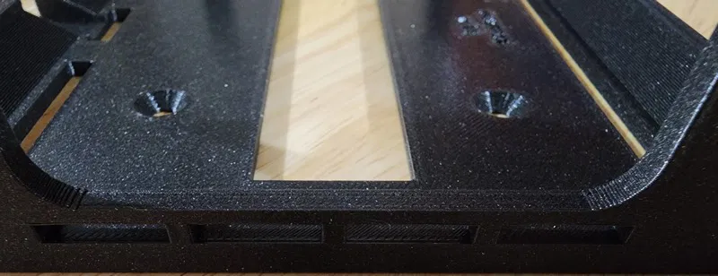 Giá đỡ treo tường Ubiquiti Cloud Gateway Max/Ultra - Image 3