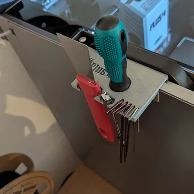 Giá Đỡ Dụng Cụ Qidi Plus 4