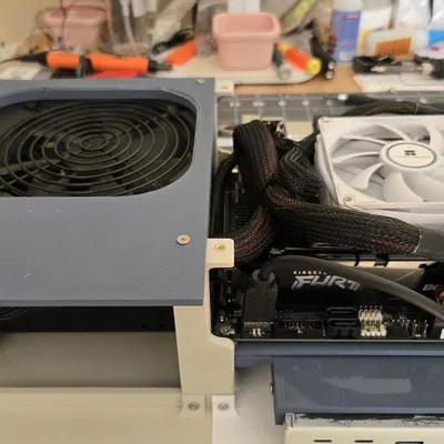 Vỏ Máy Tính Mini-ITX Phong Cách Retro