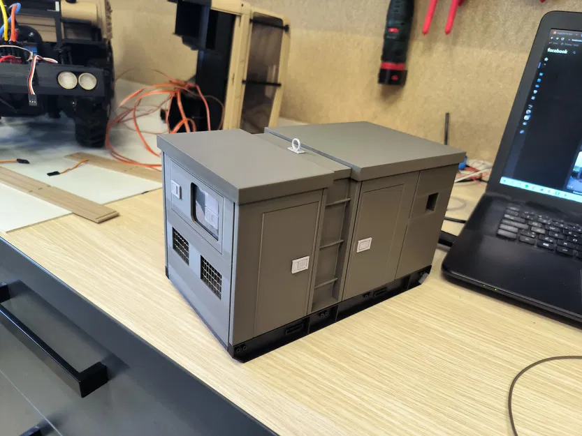 Mô Hình Máy Dầu Diesel Tỉ Lệ 1/10 - Image 3