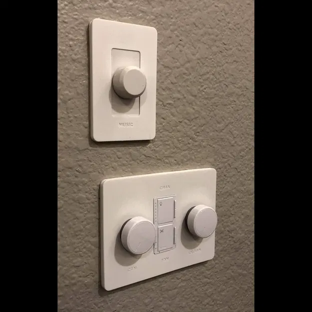 Tấm Ốp Tường Không Cần Vít - Image 1