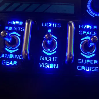 Mặt bảng điều khiển x56 HOTAS cho Elite: Dangerous