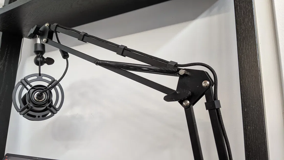 Kẹp Giữ Dây Cho Chân Đế Micro Boom Arm - Image 1