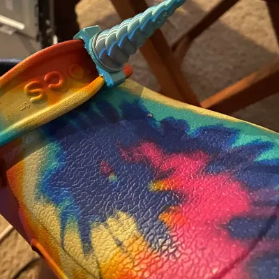 Croc-O-Corn - Móc Khóa Sừng Kỳ Lân Cá Sấu