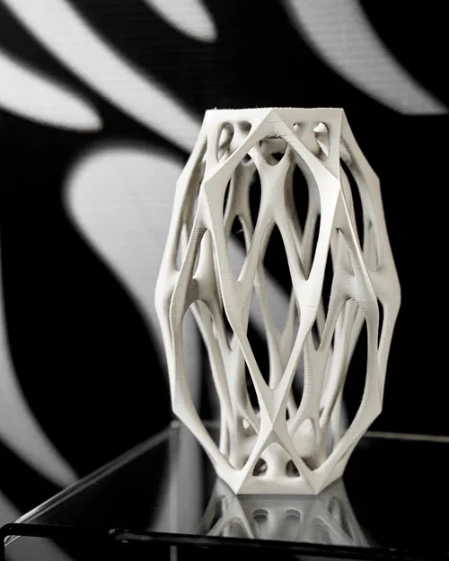 Chậu Hoa Bọ Ngựa - Mantis Flower Vase bởi MODERN MACHINE - Image 3