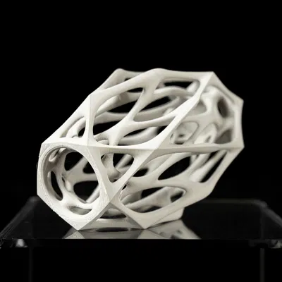 Chậu Hoa Bọ Ngựa - Mantis Flower Vase bởi MODERN MACHINE