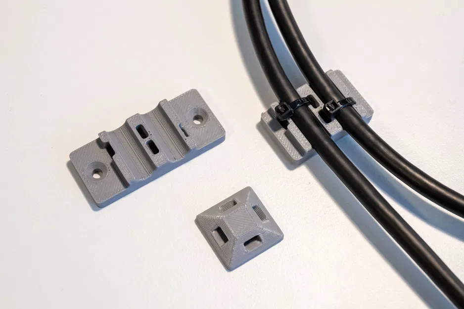 Quản lý dây cáp bàn làm việc - Kẹp giữ dây rút - Image 1