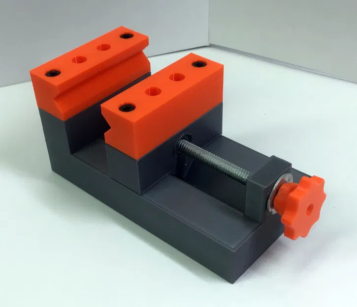 Máy Kẹp Vạn Năng Nhỏ Gọn Hoặc Ê Tô Xách Tay - Image 6