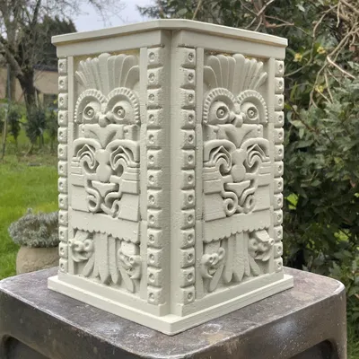 Chậu cây phong cách Aztec