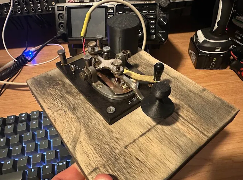 Nút Vặn Bàn Phím Mã Morse CW J-38 - Image 1