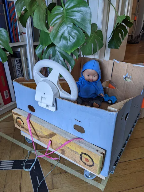 Vô Lăng Đồ Chơi Cho Xe Ô Tô Bằng Bìa Carton - Image 6