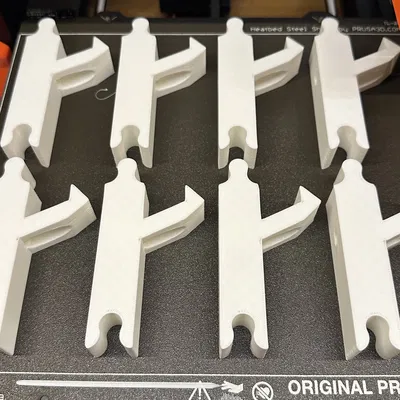 Móc Treo Nón Lưỡi Trai Lên Tường "Quick n' Dirty"