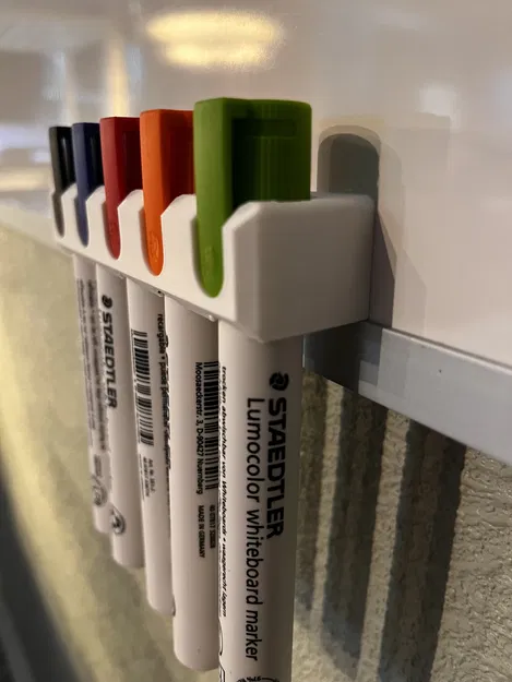 Giá Đỡ Bút Bảng Từ Tính Cho Bút Staedler Lumocolor - Image 1