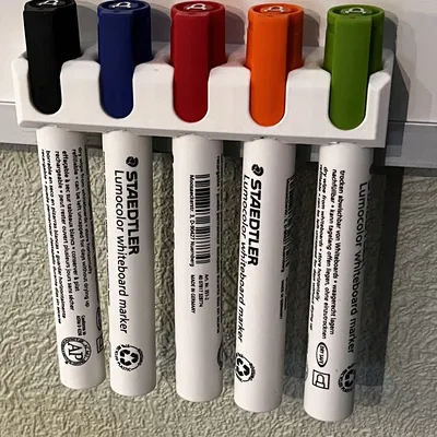 Giá Đỡ Bút Bảng Từ Tính Cho Bút Staedler Lumocolor