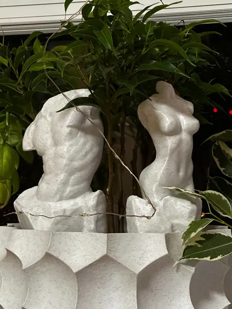 Tượng Cơ Thể Nam Giới Điêu Khắc Từ Đá - Image 4