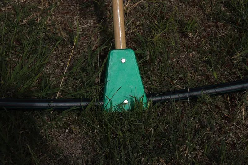 Bộ Chuyển Đổi Tay Cầm Cào Sang Ống Tưới - Image 1