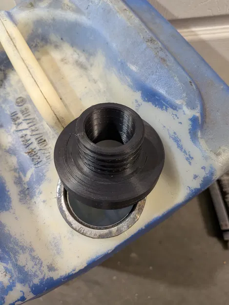 Bộ chuyển đổi nắp xăng/dầu/dầu lửa Midwest cho thùng vuông 5 gallon (Bình xăng) - Image 2