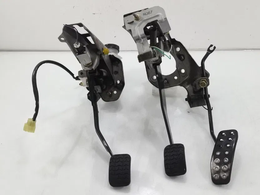 Miếng Mở Rộng Bàn Đạp Ga Miata NA NB Kiểu RHD Gắn Bên Hông Có Đai Ốc - Image 1