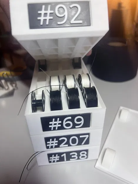 Khay Đựng Suốt Chỉ Kiểu U Xếp Chồng Juki 1508 Juki 563 - Image 3