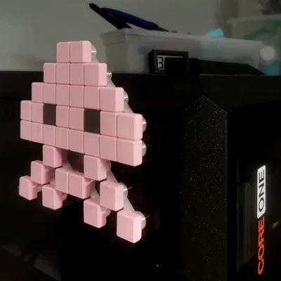 Space Invaders – Nghệ Thuật Pixel Mô-đun