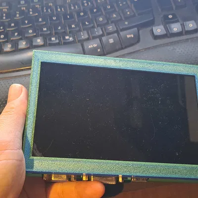 Hộp đựng màn hình Pollin 7"