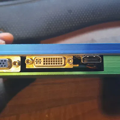 Hộp đựng màn hình Pollin 7"