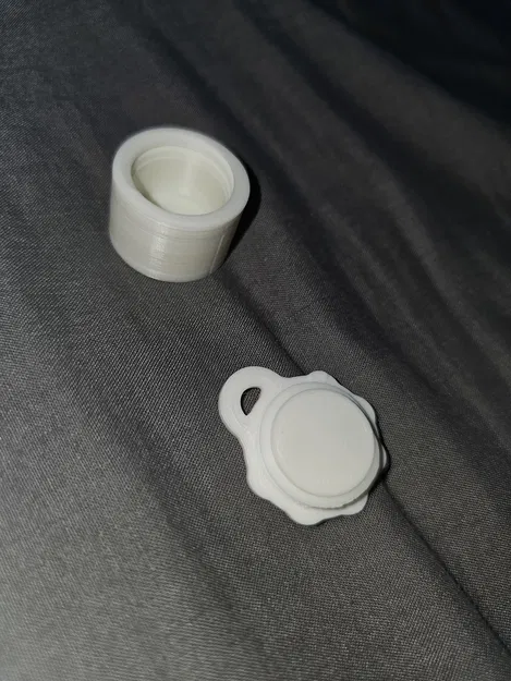 Móc khóa Hộp đựng có ren - Image 1