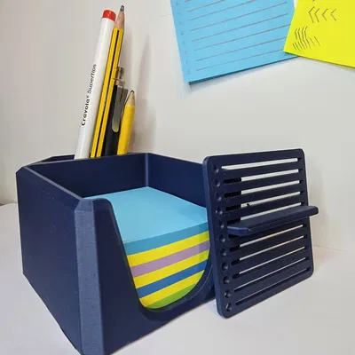 Hộp Đựng Giấy Post-it Kèm Chỗ Cắm Bút