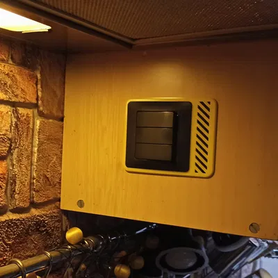 Khung công tắc Schneider Electric Phong cách Khoa học Viễn tưởng