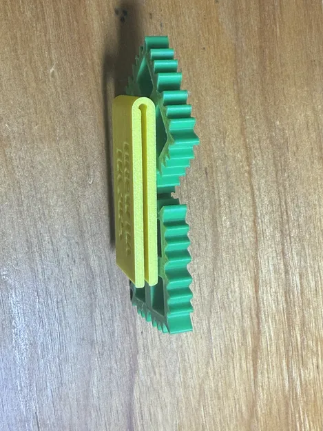 Kẹp Cà Vạt / Đồ Chơi Fidget Bánh Răng Vuông - Image 3