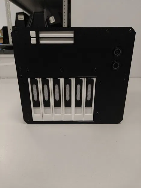 Case MiniITX PC NAS cho 8 ổ cứng (6*3.5" + 2*2.5") - Image 1