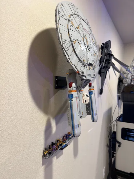Giá Treo Tường Lego Star Trek Enterprise - Image 2