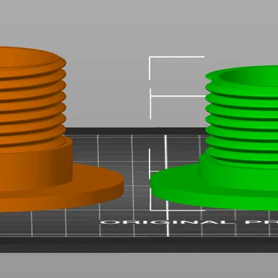 Áo được sửa thành quần đùi nguyên khối