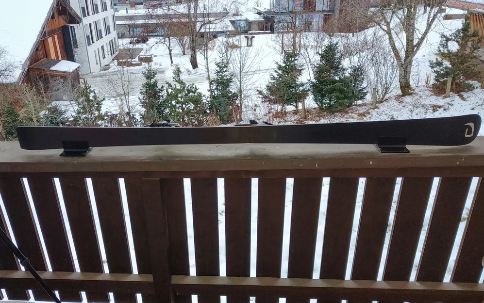 Giá Đỡ Đánh Bóng Ván Trượt Tuyết - Image 1