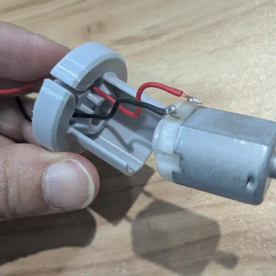 Tay khoan có động cơ cho Transformers SS86 Devastator