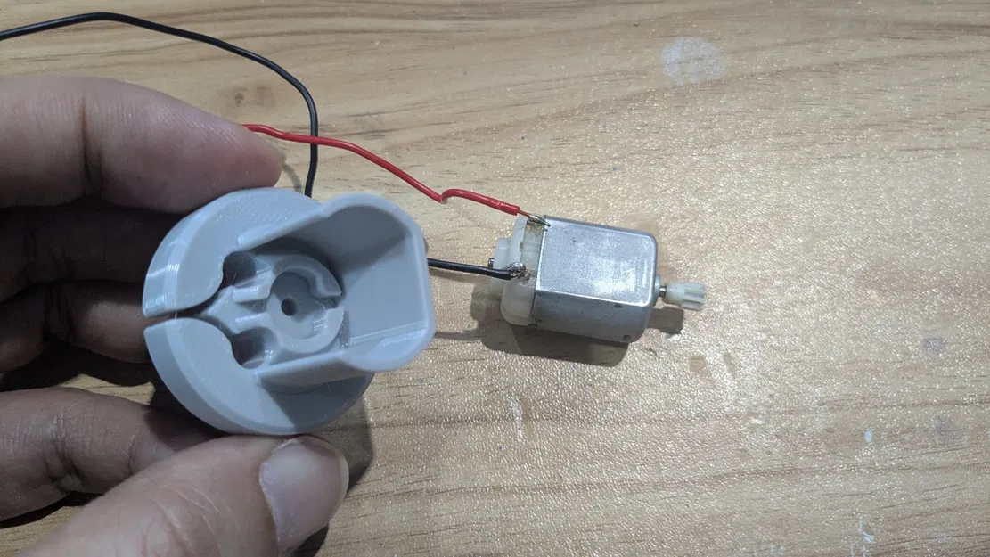 Tay khoan có động cơ cho Transformers SS86 Devastator - Image 5