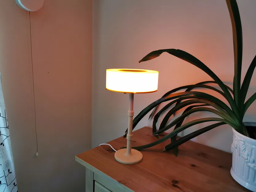 Đèn bàn Tái chế Lõi Nhựa - Image 4